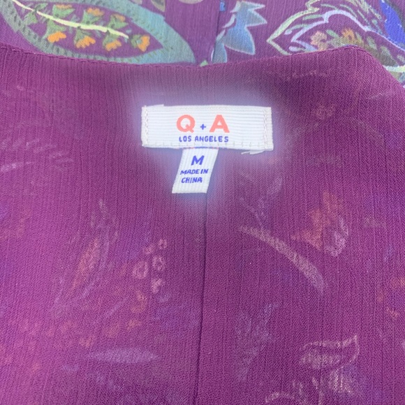 Q + A Los Angeles Purple Print Blouse Size M - Picture 7 of 9